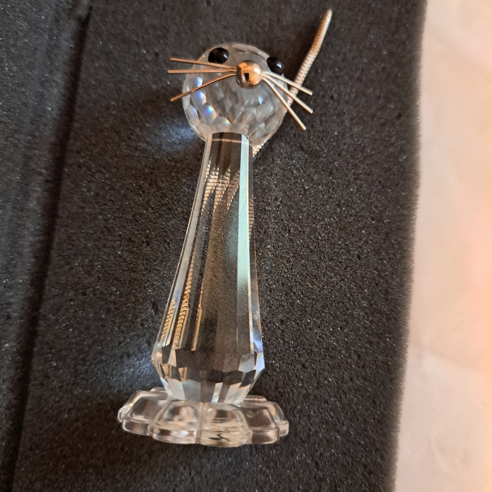 Swarovski large standing cat w wire whiskers and tail has box and COA